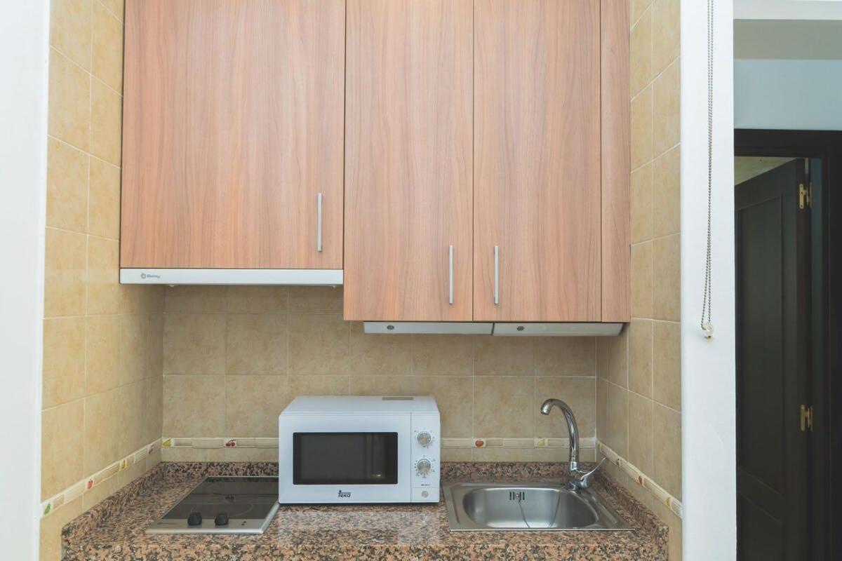 Centrico Apartamento En Calle Carreteria - Malaga Ngoại thất bức ảnh