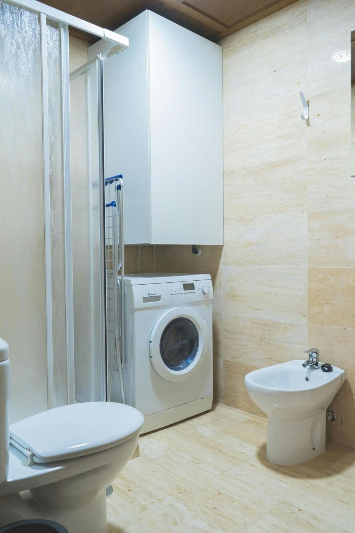 Centrico Apartamento En Calle Carreteria - Malaga Ngoại thất bức ảnh