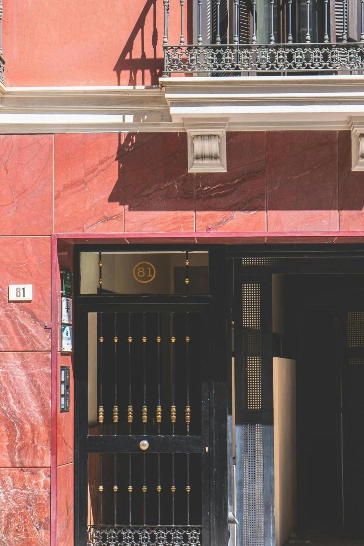 Centrico Apartamento En Calle Carreteria - Malaga Ngoại thất bức ảnh